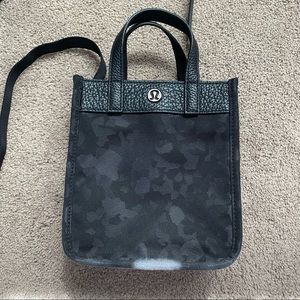 Lululemon now and always mini tote crossbody- no longer made
